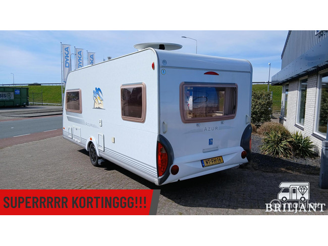 Knaus W01500 caravan.. enkelebedden/rondzit foto: 3