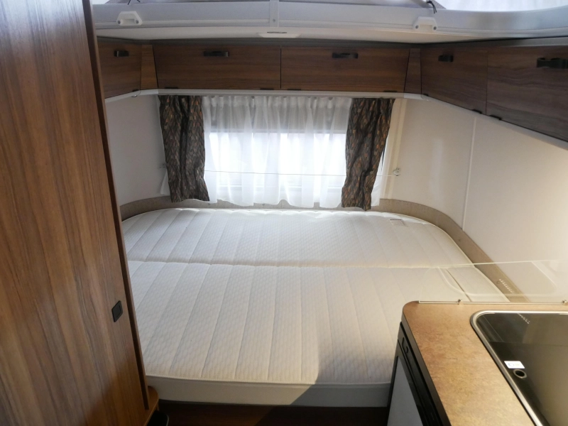Eriba Touring 310 Gratis mover en luifel  foto: 7