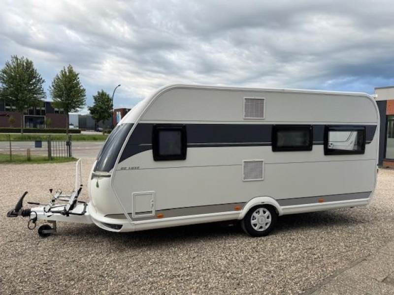 Hobby De Luxe 460 UFE mover luifel fietsenrek  foto: 4