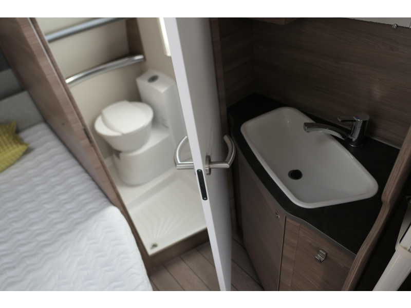 Knaus Sport Silver Selection 450 FU inclusief voortent  foto: 14
