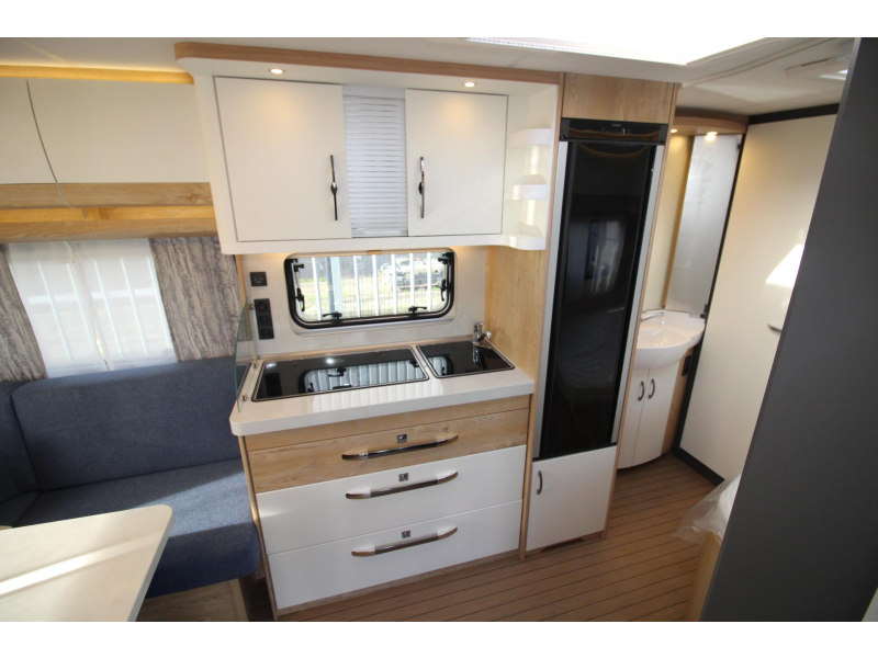 Hobby Excellent Edition 460 UFE Modeljaar 2027  foto: 7