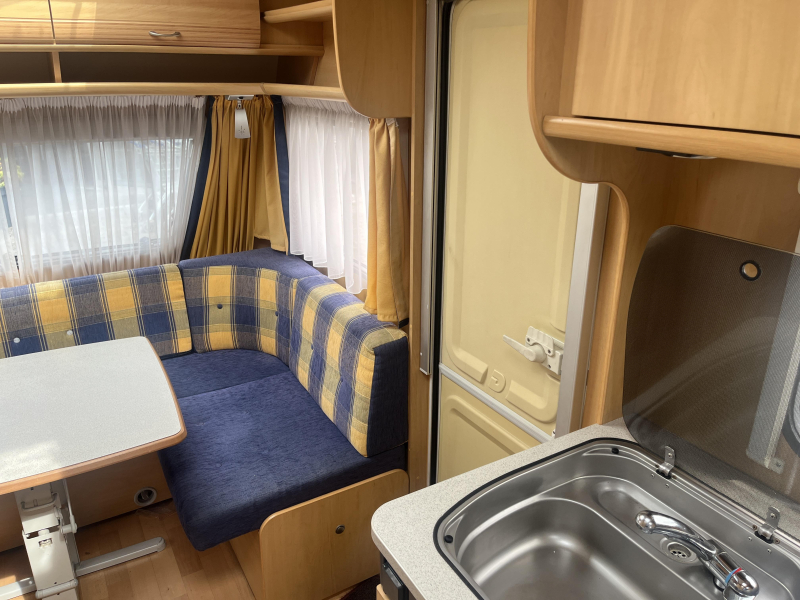 Dethleffs Camper 430 DB - Voortent  foto: 17