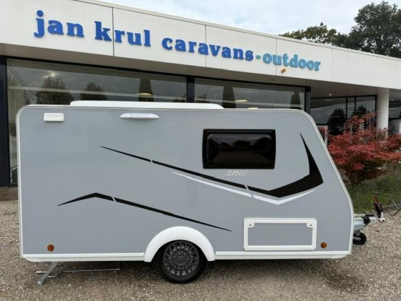 Caravelair Pop Top Mini Freestyle 320 licht compact elektrisch 