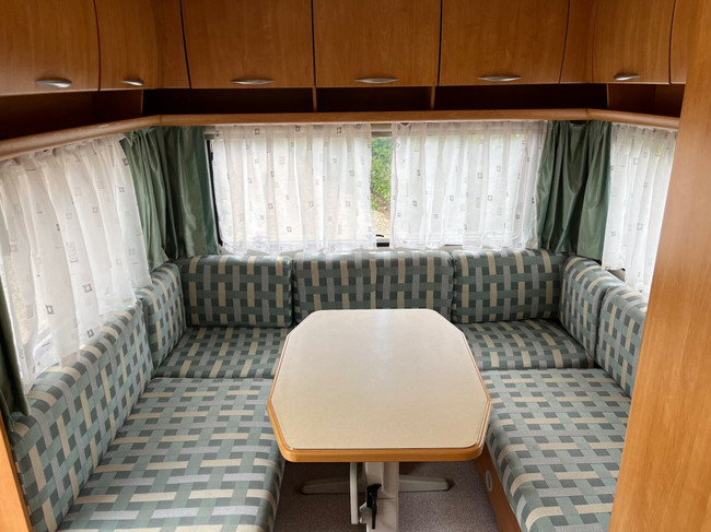 Eifelland E 450 Rondzit , voortent, nette staat!