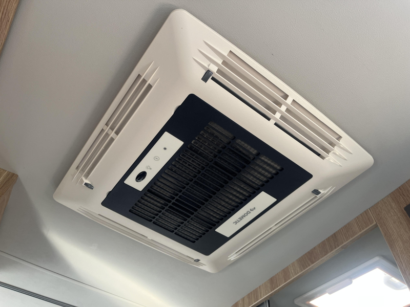 Knaus Sky TI 650 MEG Platinum Selection - Dakairco - Zonnepaneel  foto: 21