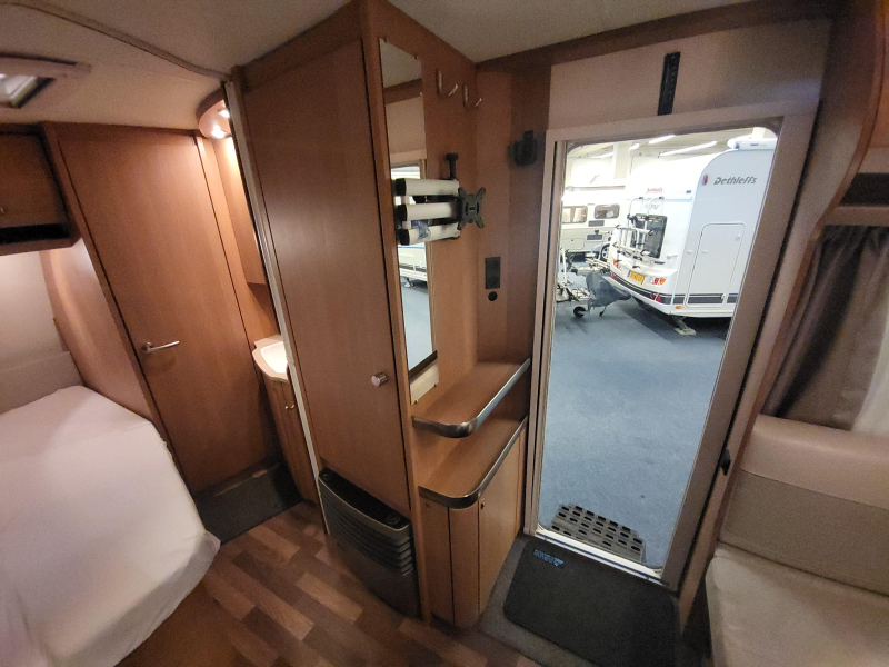 Knaus Sport 450 FU Unico Verona, mover  foto: 10