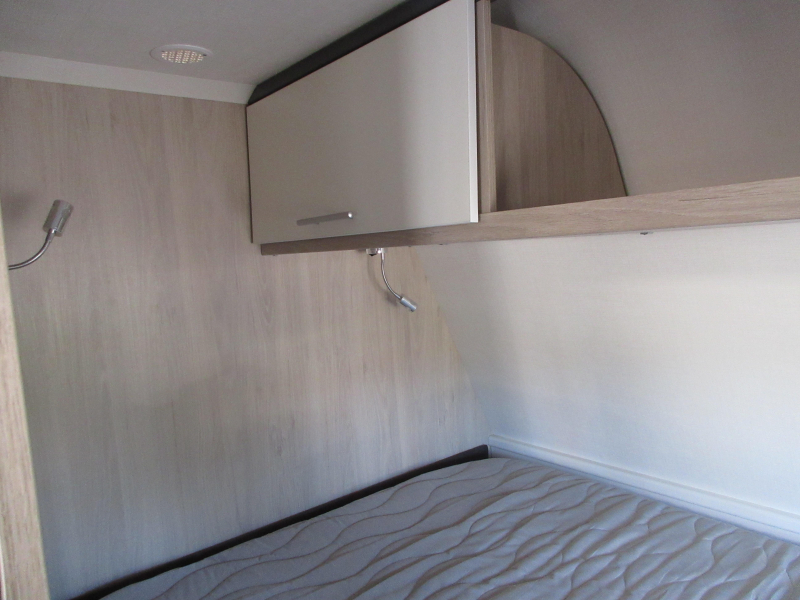 Caravelair Alba Family 426 MET DOREMA VOORTENT  foto: 5