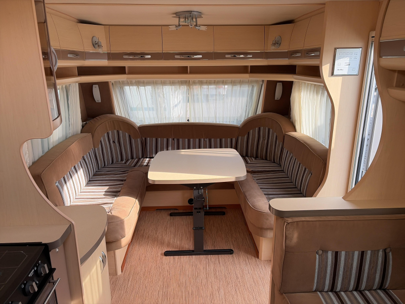 Hobby Vip 645 Voortent  foto: 10