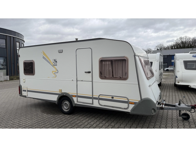 Knaus Sudwind 450 TF frans bed rondzit toilet 