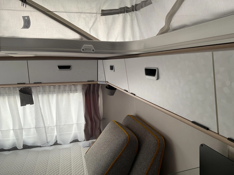 Eriba Touring 310 Urban Memphis design pak.  foto: 5