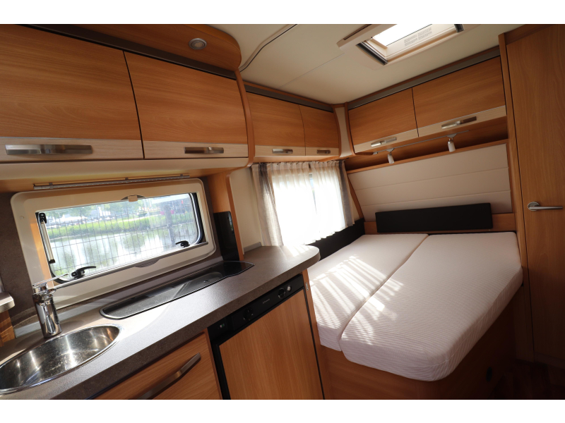 Knaus Sudwind Silver Selection 450 FU Mover Vloerverwarming  foto: 13