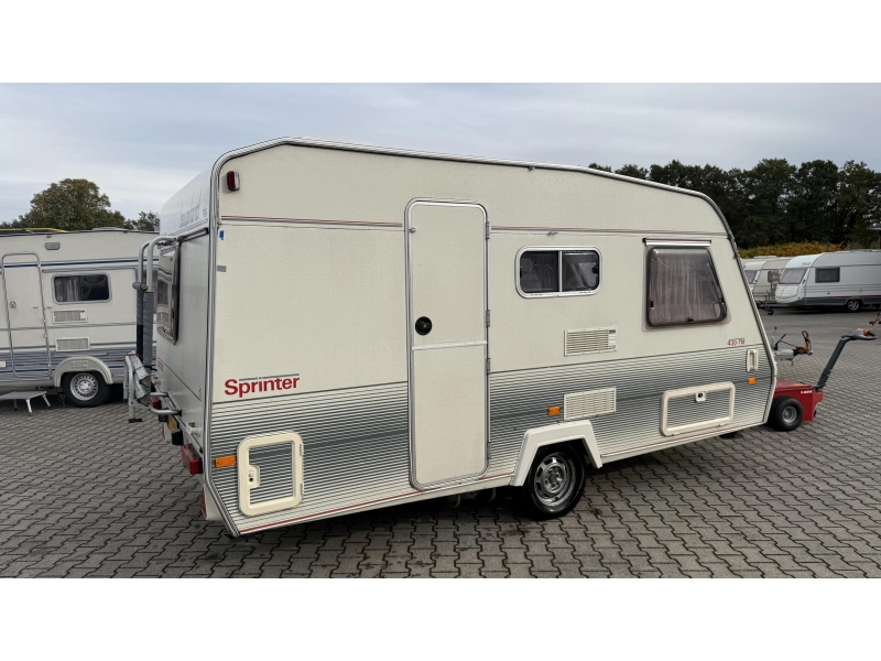 Beyerland Sprinter 430 TM treinzit vast bed toilet  foto: 11