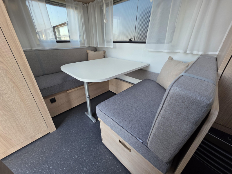 Adria Aviva 400 PS  foto: 4
