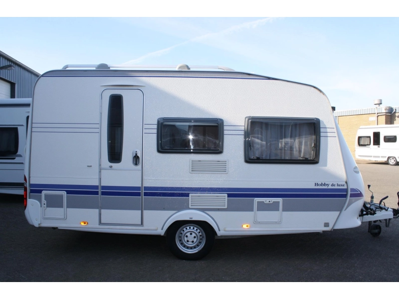 Hobby De Luxe 400 SF 