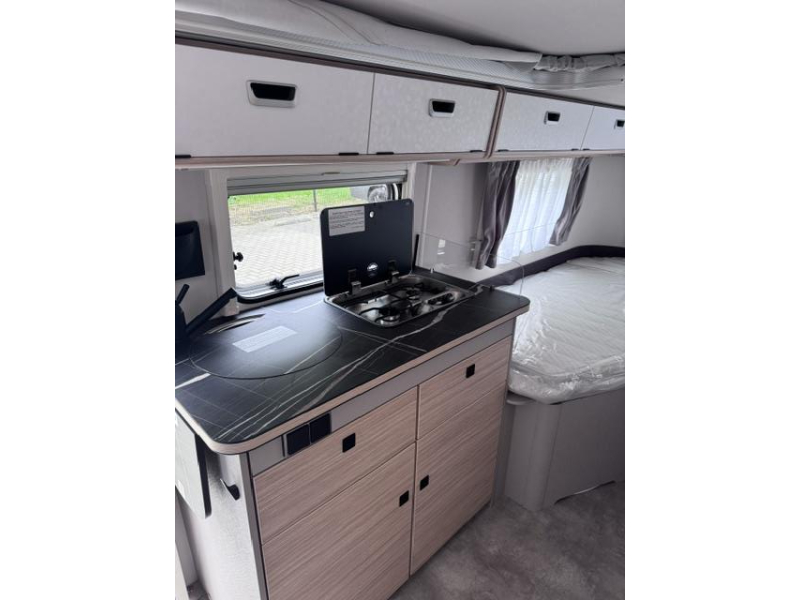 Eriba Touring Silver Editie 642 