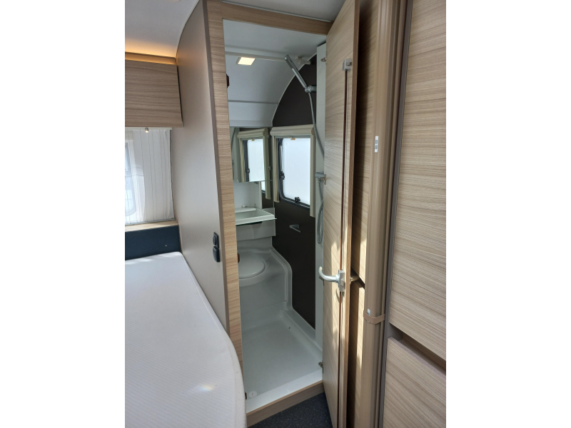 Adria Altea 472 PU mover-GFK-voortent-etc  foto: 17