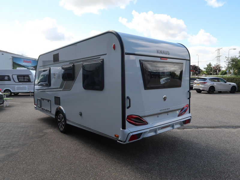 Knaus Sudwind Black Selection 500 FU RONDZIT FRANS BED  foto: 19