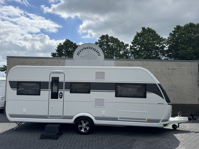 Hobby Maxia 585 UL met enkele bedden **Absolute topsegment van Hobby/Zeer ruime caravan/Nieuwe caravan**