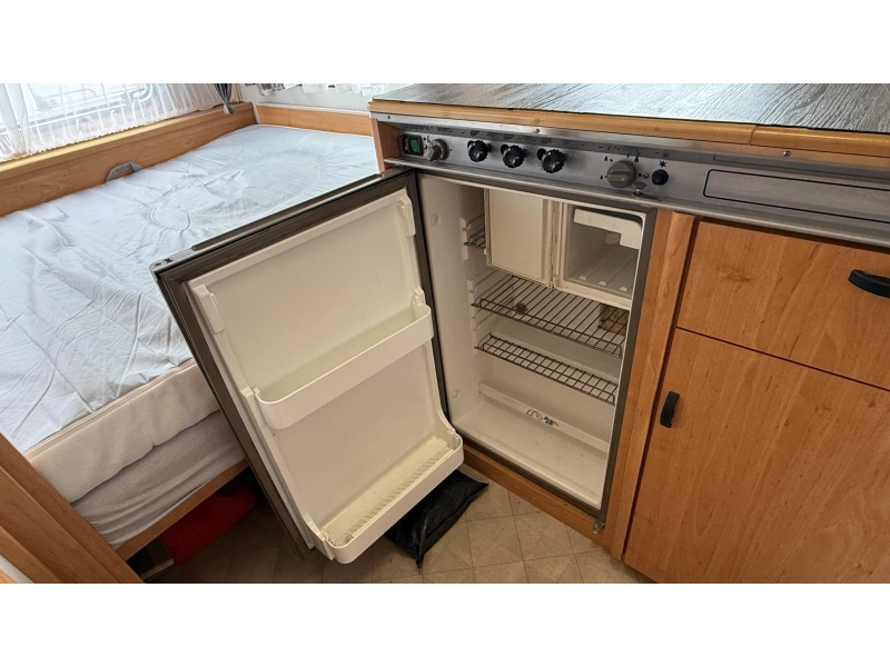 Knaus Sudwind 450 rondzit dwars bed toilet  foto: 8