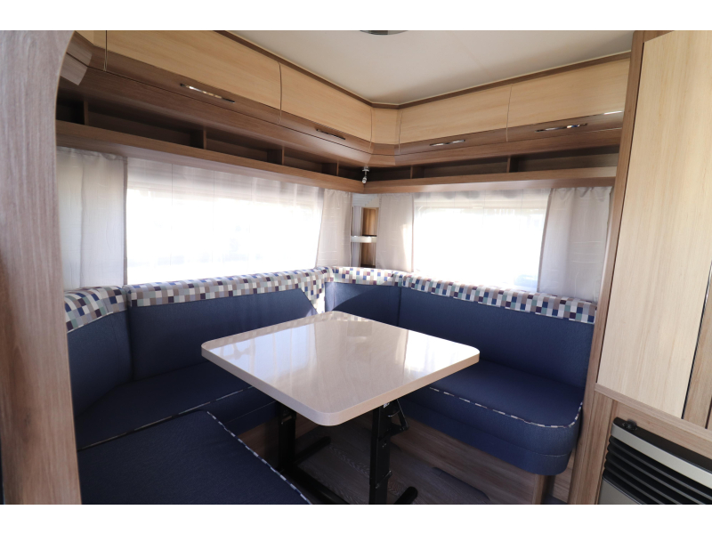Hobby De Luxe 455 UF Mover / Luifel  foto: 7