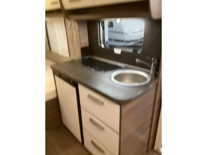 Knaus Sport 460 EU mover/omnistor 