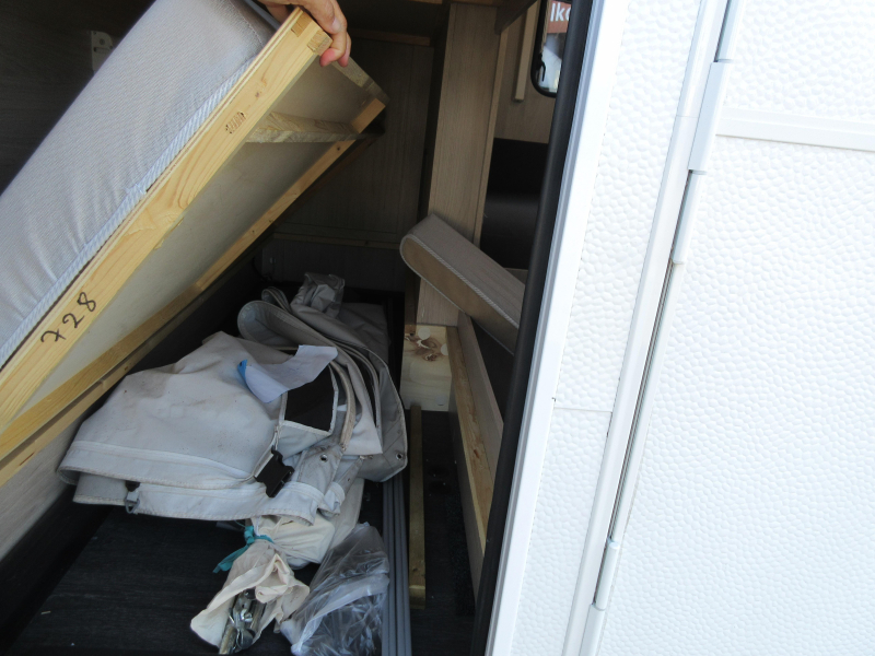 Caravelair Alba Family 426 MET DOREMA VOORTENT  foto: 7