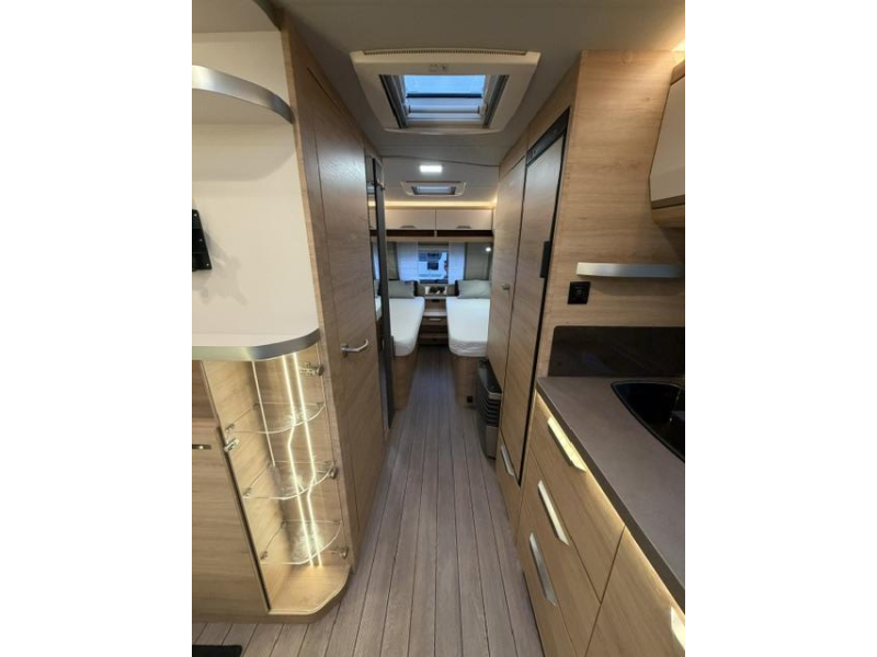 Knaus Sudwind 60 Years 540 UE Incl. Mover en Luifel  foto: 16