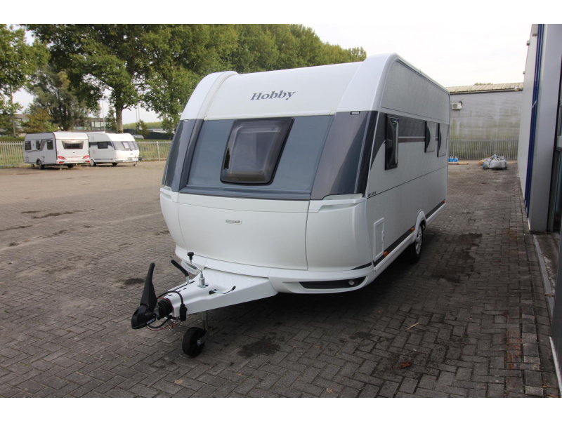Hobby De Luxe 460 UFE Modeljaar 2027 