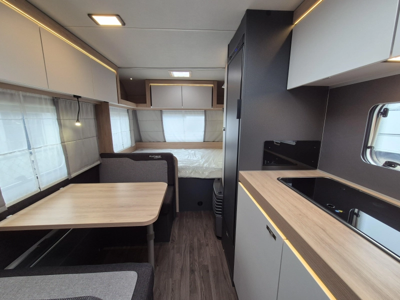 Knaus Sport Platinum 500 QDK Stapelbed en garagedeur  foto: 7