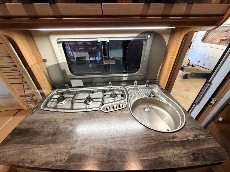 Tabbert Vivaldi 460 E Bj 16 Enkele bedden LUXE  foto: 10