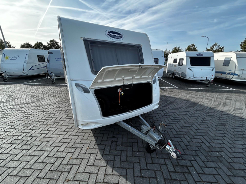 Caravelair Antares Artica 465 Dwarsbed / Luifel.  foto: 2