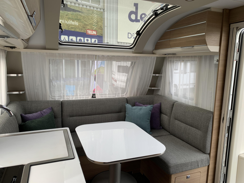 Adria Adora 462 UP - Isabella Voortent -  foto: 2