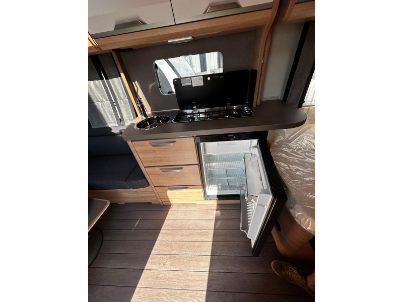 Knaus Sudwind Black Selection 450 FU Tijdelijk Voordeelpakket  foto: 7