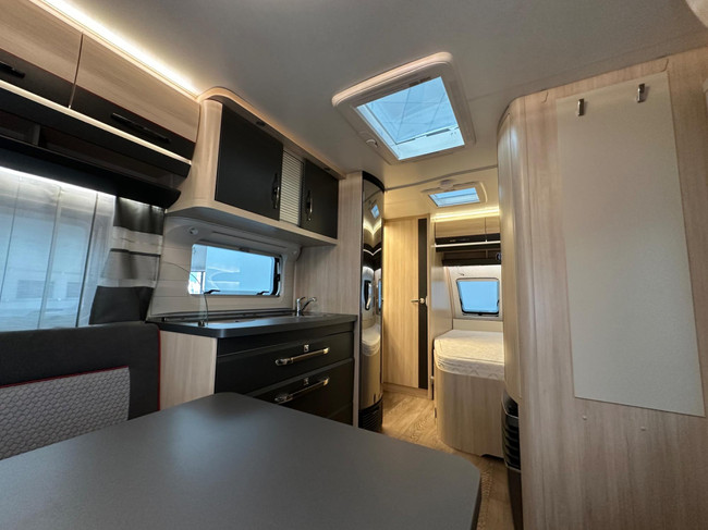 Hobby De Luxe Edition 460 Ufe foto: 19
