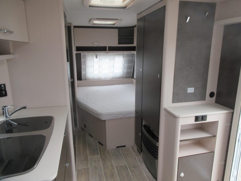Dethleffs C'Go 495 FR MET MOVER EN THULE LUIFEL  foto: 2