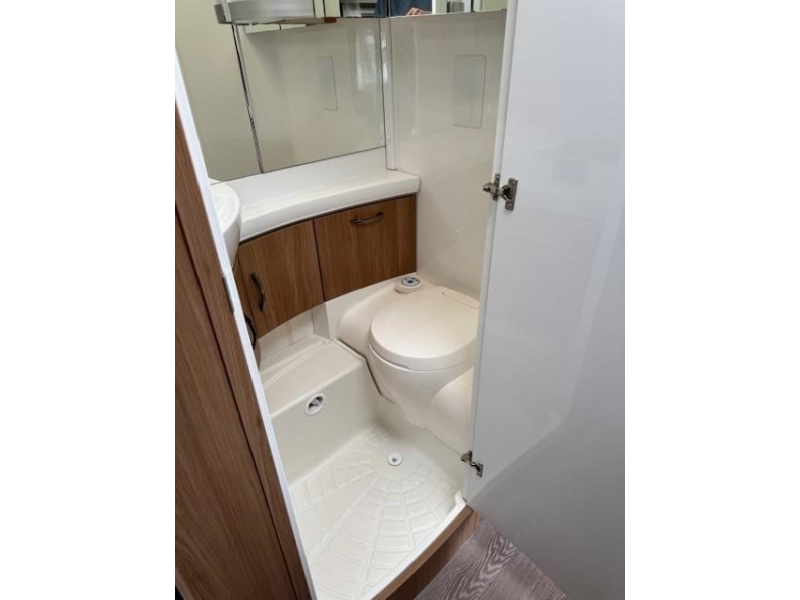 Hobby De Luxe 460 LU Enkele Bedden mover luife  foto: 14