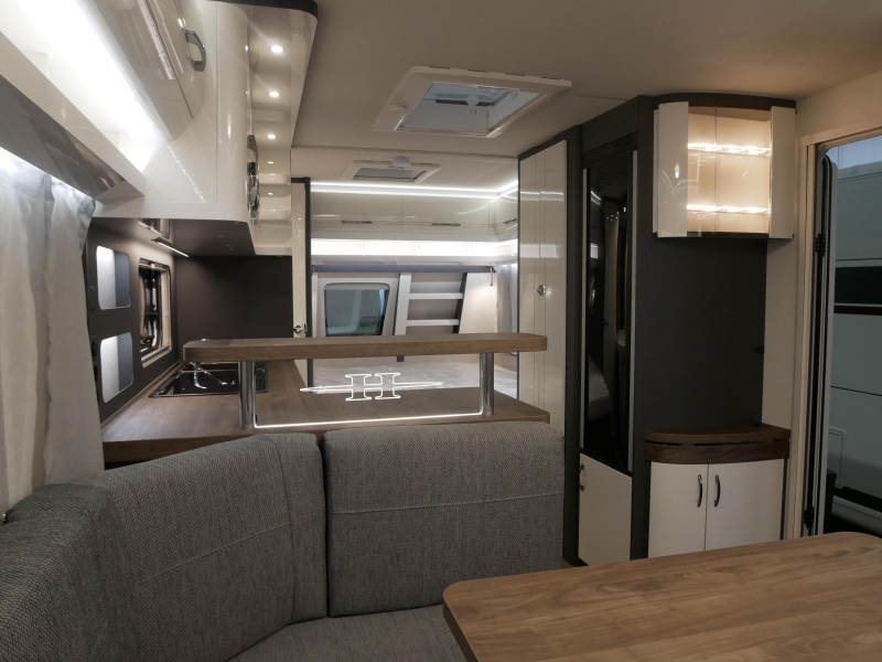 Hobby Excellent 560 CFE NU BIJ VAN EIJK CARAVANS!  foto: 8