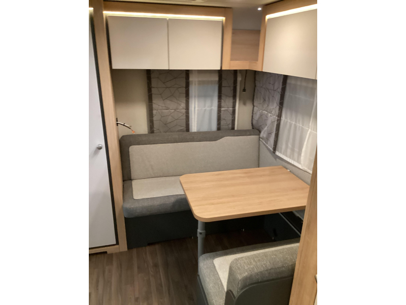 Knaus Sport 420 QD dwarsbed  foto: 5