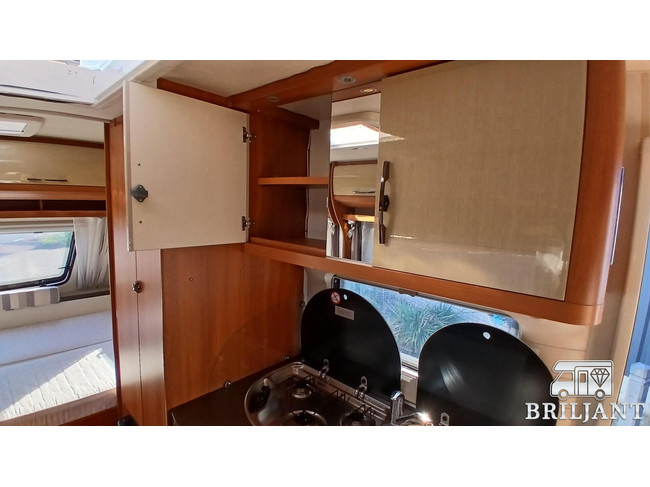 Hobby On tour 470 caravan.. stapelbedden/dwarsbed foto: 17