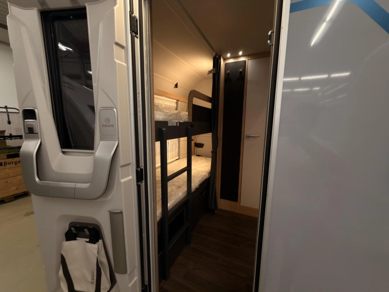 Knaus Sport Platinum 500 QDK Platinum+vloer+1800KG 