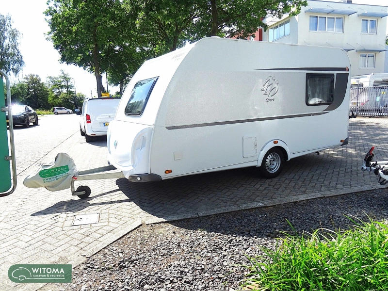 Knaus Sport 420 QD voortent luifel  foto: 19