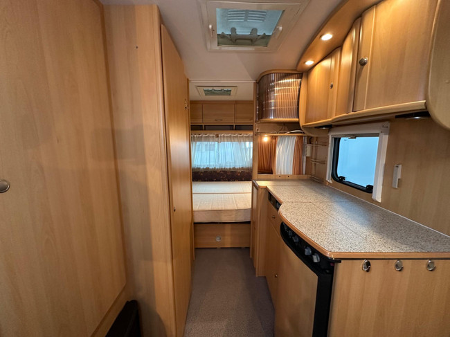 Dethleffs Camper 460 DB foto: 19