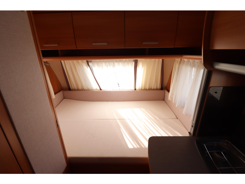 Knaus Sport 420 QD Special/ Mover/ Voortent  foto: 13