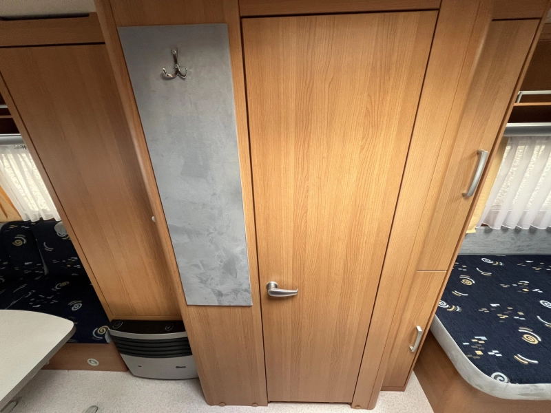Wilk S3 490 UE Mover, Enkelebedden  foto: 8