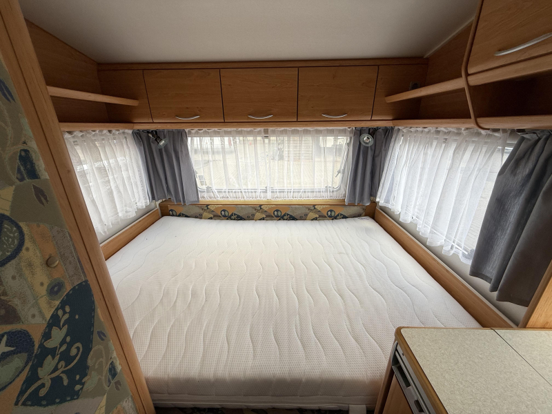 Knaus Blue Line 450 TF RONDZIT-VOORTENT 2023  foto: 8