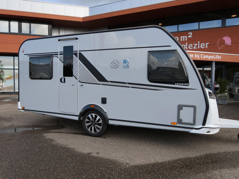 Knaus Sudwind 60 Years 450 FU 