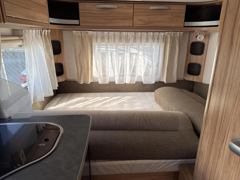 Eriba Feeling 425 Neville GRATIS MOVER  foto: 4