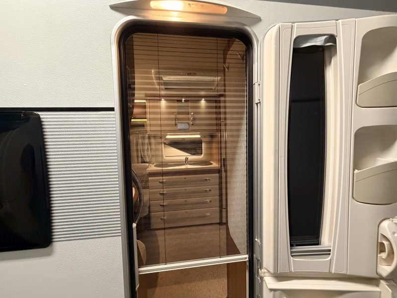 Hobby Premium 460 UFE BJ13, Mover, Tent, LUXE  foto: 1