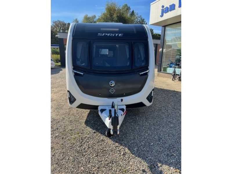 Sprite Mondial 370 SE compacte caravan sprite  foto: 2