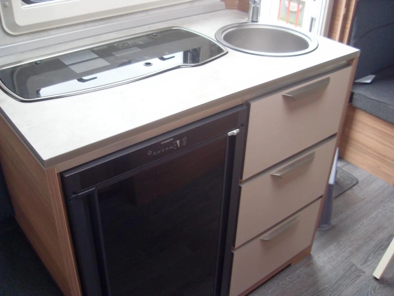 Knaus Sport 400 LK met STAPELBED, MOVER  foto: 6